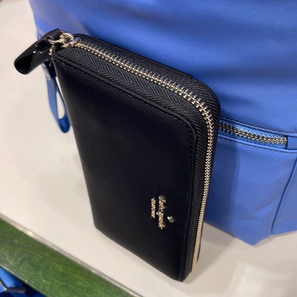 Kate Spade Chelsea Nylon Large Continental Wallet
Color: Black
NWT - Picture 6 of 16